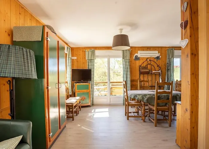 Ah Large 1 A 7 Pers 3 Stars Wifi * 르톨리