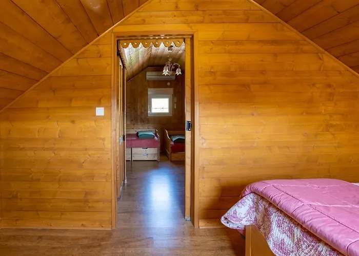 Ah Large 1 A 7 Pers 3 Stars Wifi *